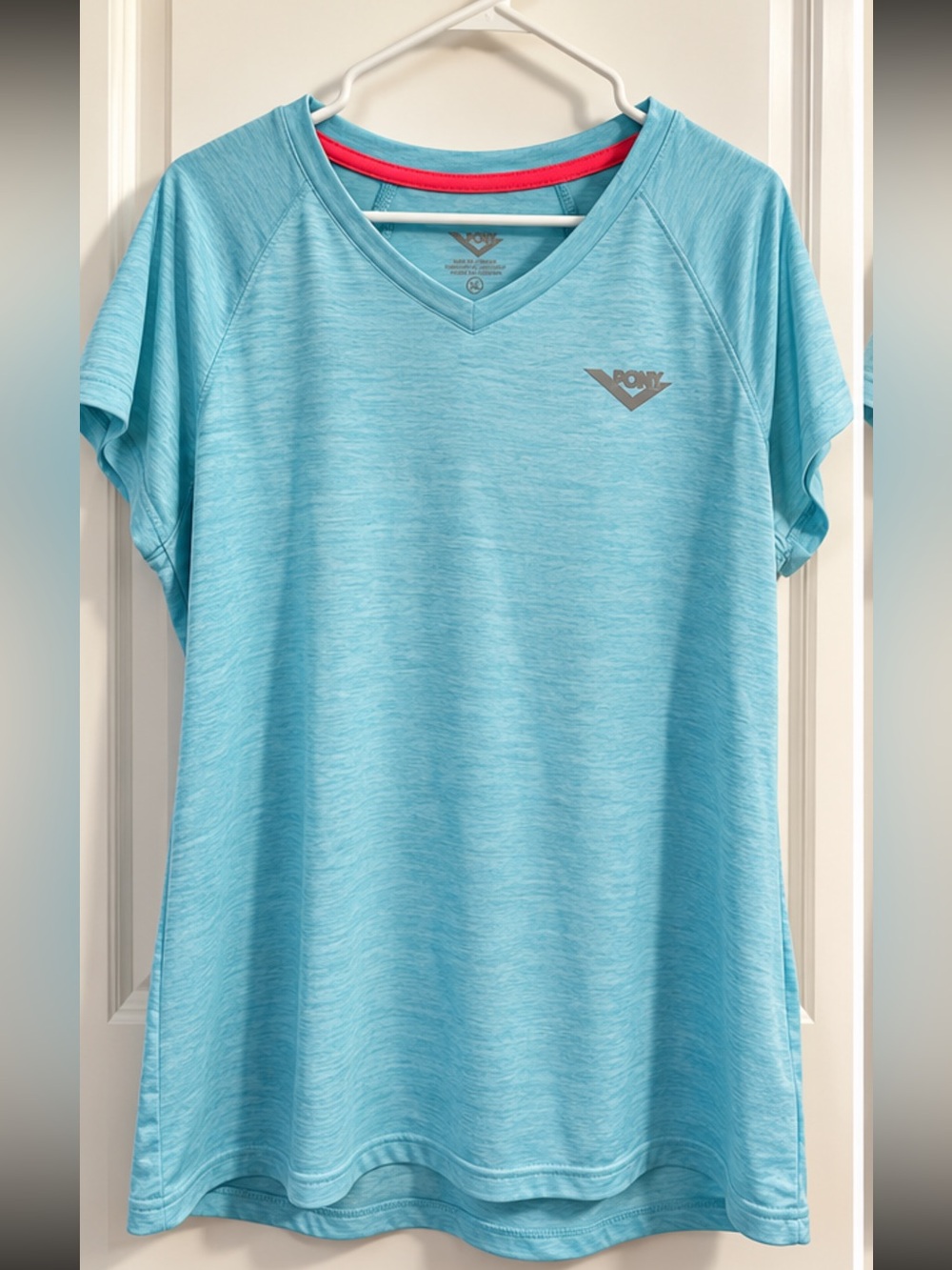 PONY Women’s Aqua Blue Athletic Performance V-Neck Top — XL